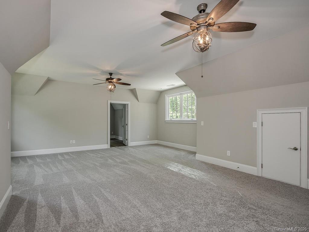 4329 Tottenham Road Charlotte, NC 28226 - Photo 36 of 42 Gallery Image 36