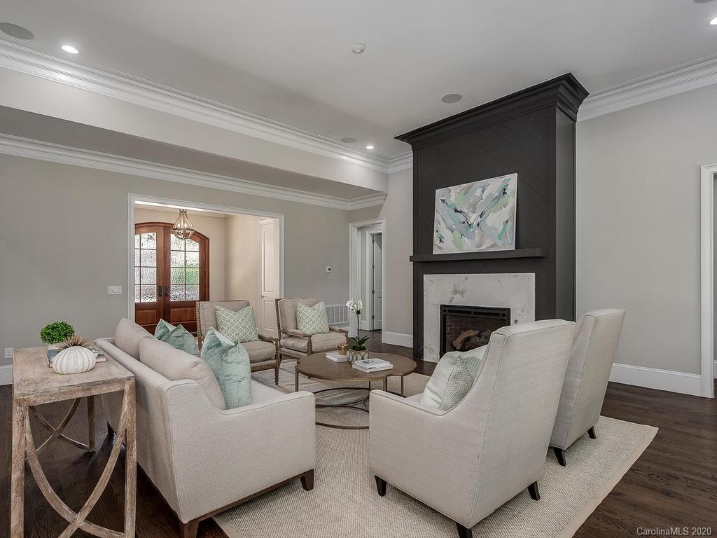 4329 Tottenham Road Charlotte, NC 28226 - Photo 7 of 42 Gallery Image 7