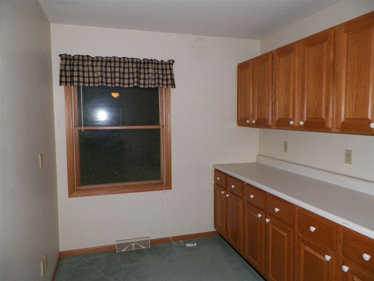 21172 Hewitt Tustin, MI 49688 - Photo 14 of 35 1866753-13.JPG
