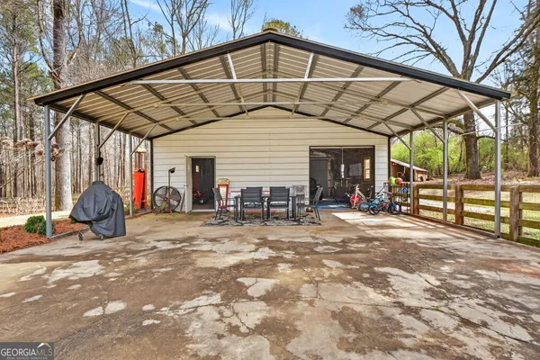 $585,000 | 7581 Old Zebulon Road, Molena, GA 30258