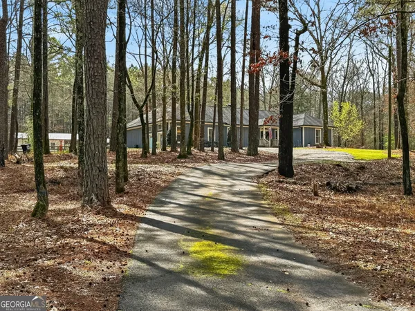 $585,000 | 7581 Old Zebulon Road, Molena, GA 30258