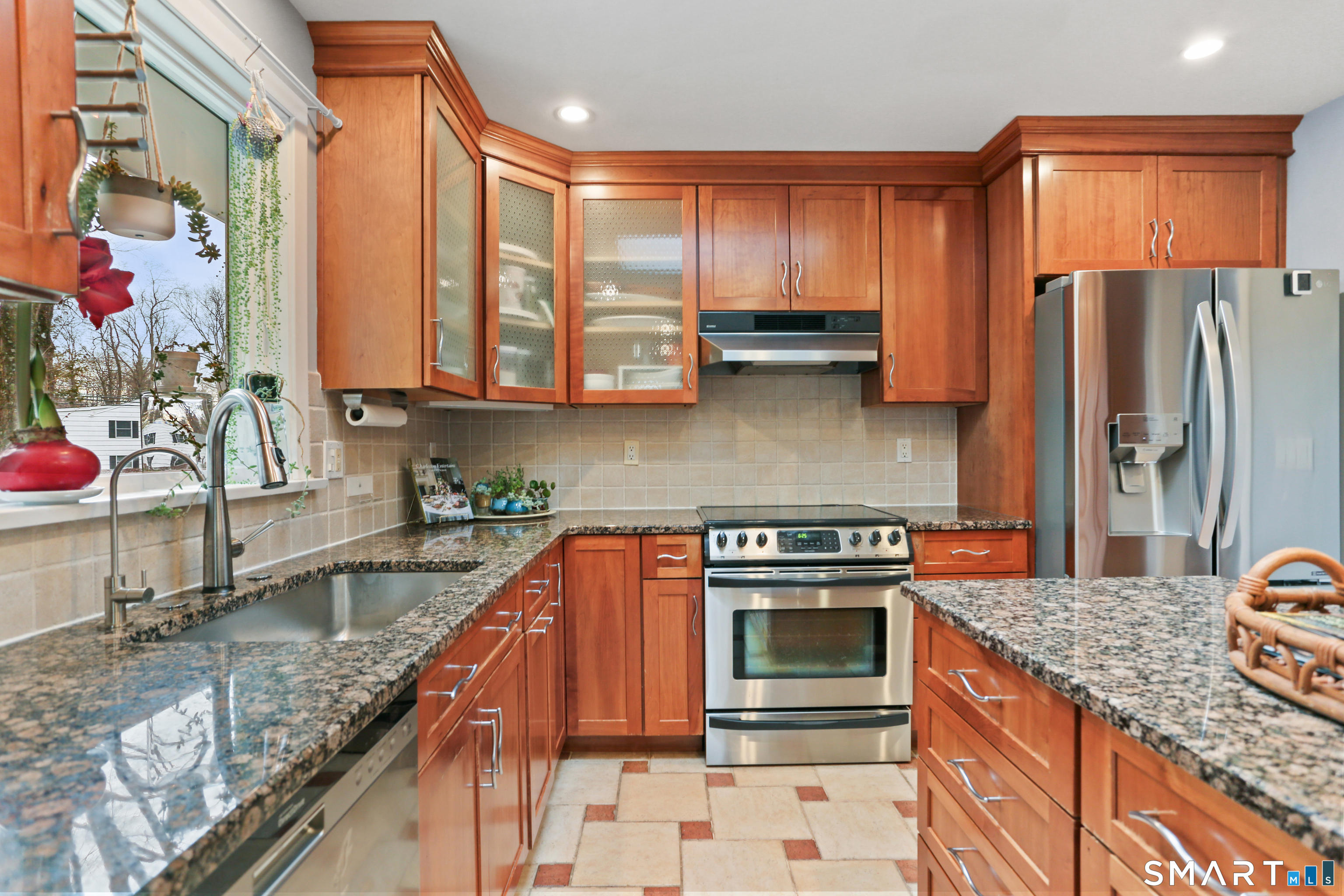 2 Rockyfield Road Westport, CT 06880 - Photo 38 of 40