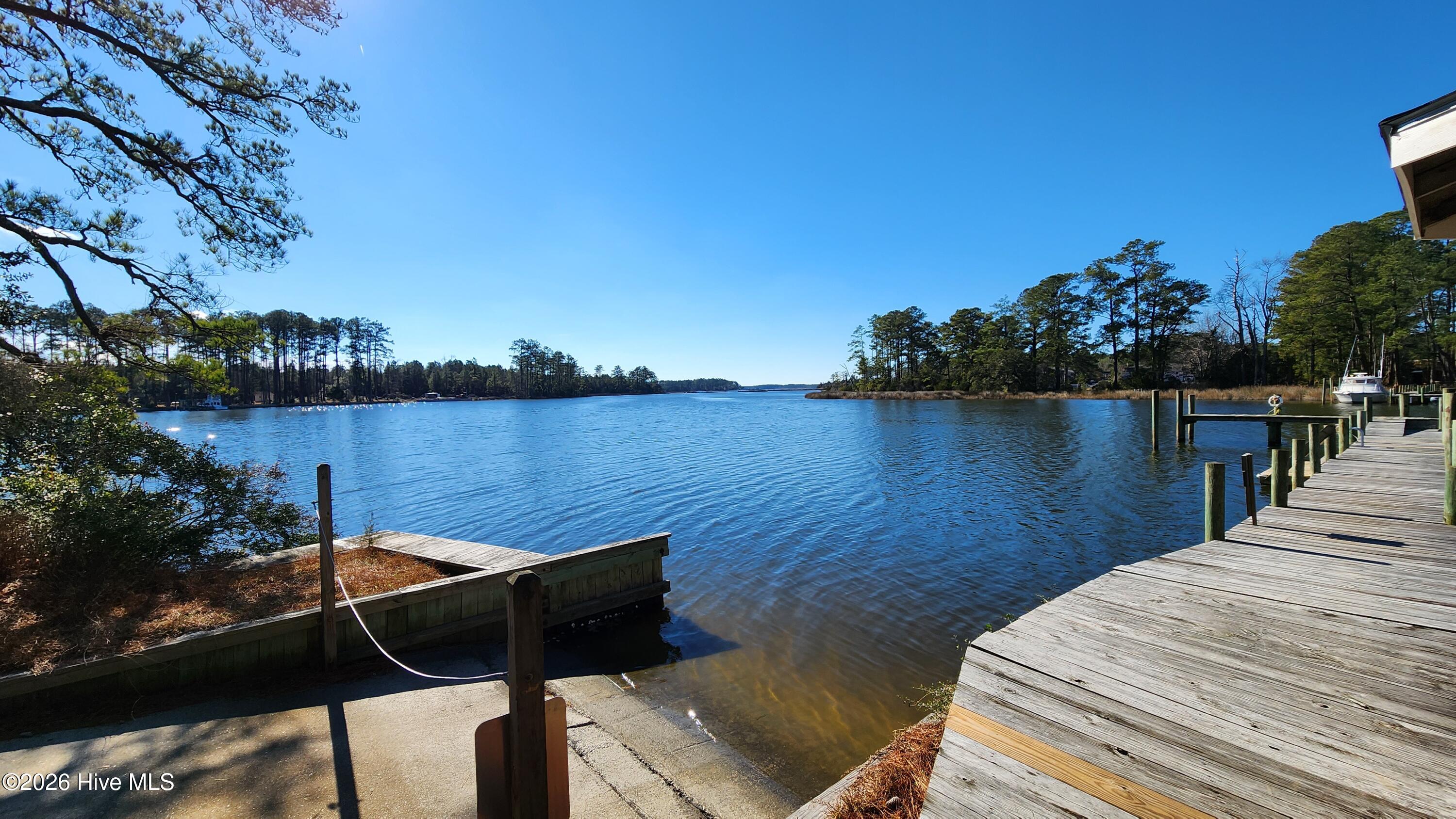 129 Cummins Creek Road Beaufort, NC 28516 - Photo 16 of 22 20250120_130203