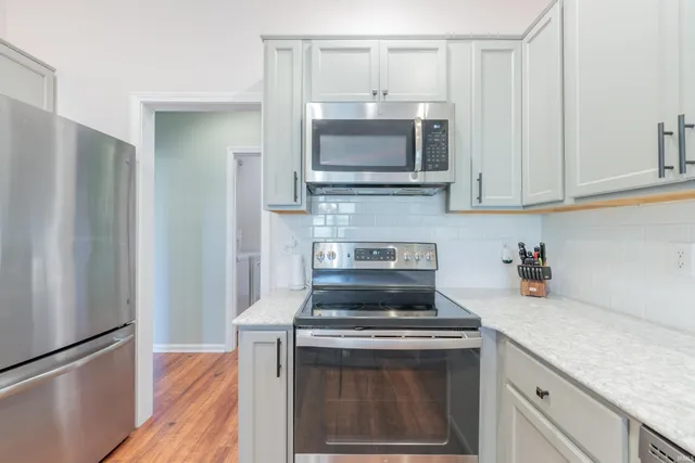 $329,900 | 9417 South Harbour Pointe Drive, Bloomington, IN 47401