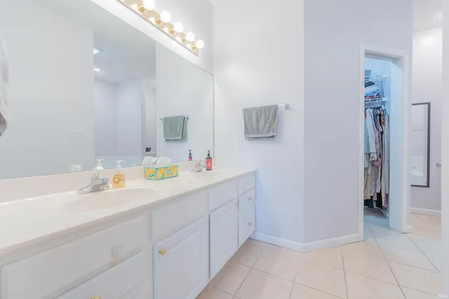 $329,900 | 9417 South Harbour Pointe Drive, Bloomington, IN 47401