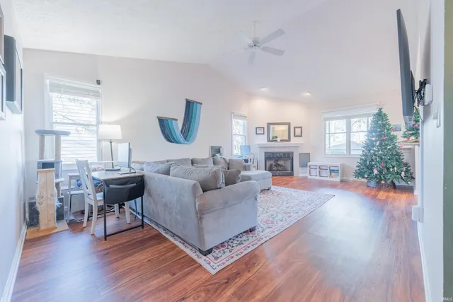 $329,900 | 9417 South Harbour Pointe Drive, Bloomington, IN 47401