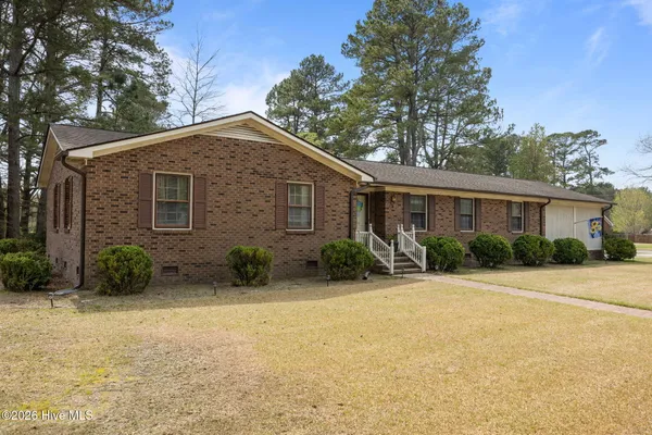 $179,000 | 310 West 17th Street, Scotland Neck, NC 27874