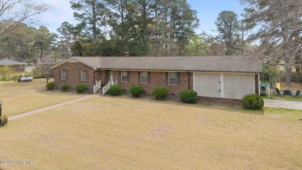 $179,000 | 310 West 17th Street, Scotland Neck, NC 27874