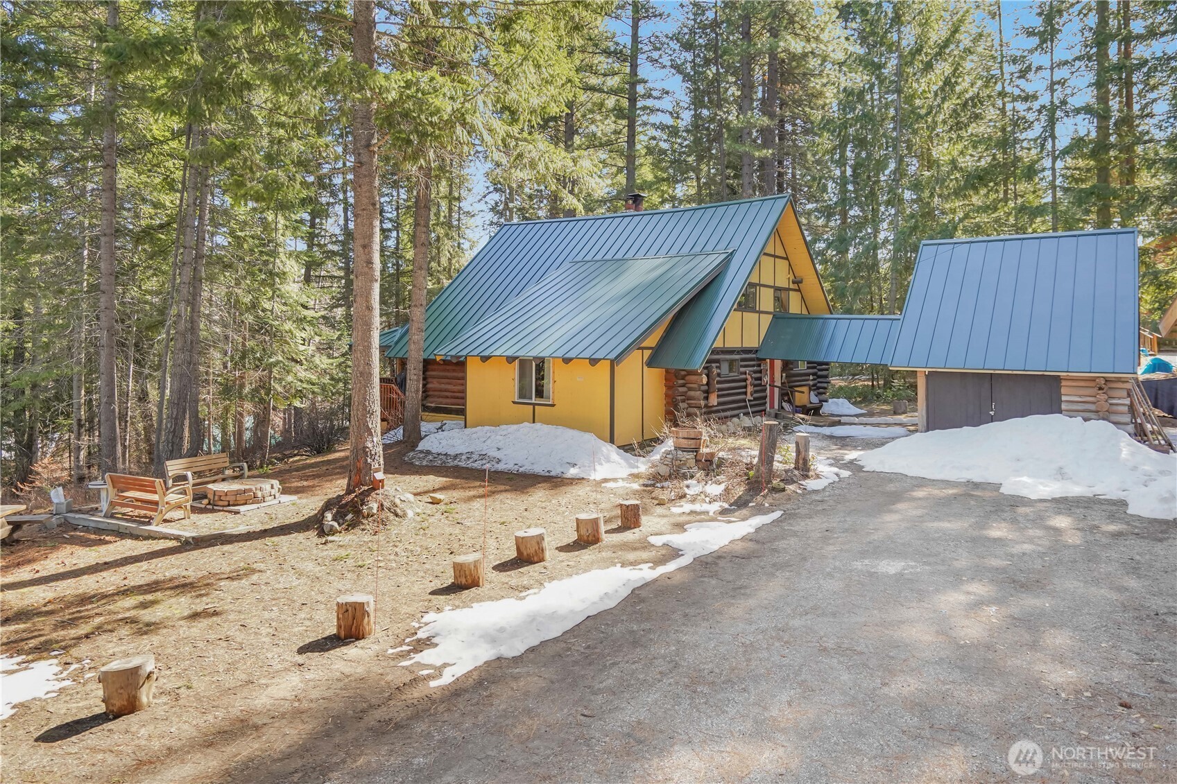 2263 Pine Tree Road Leavenworth, WA 98826 - Photo 2 of 36 Gallery Image 2