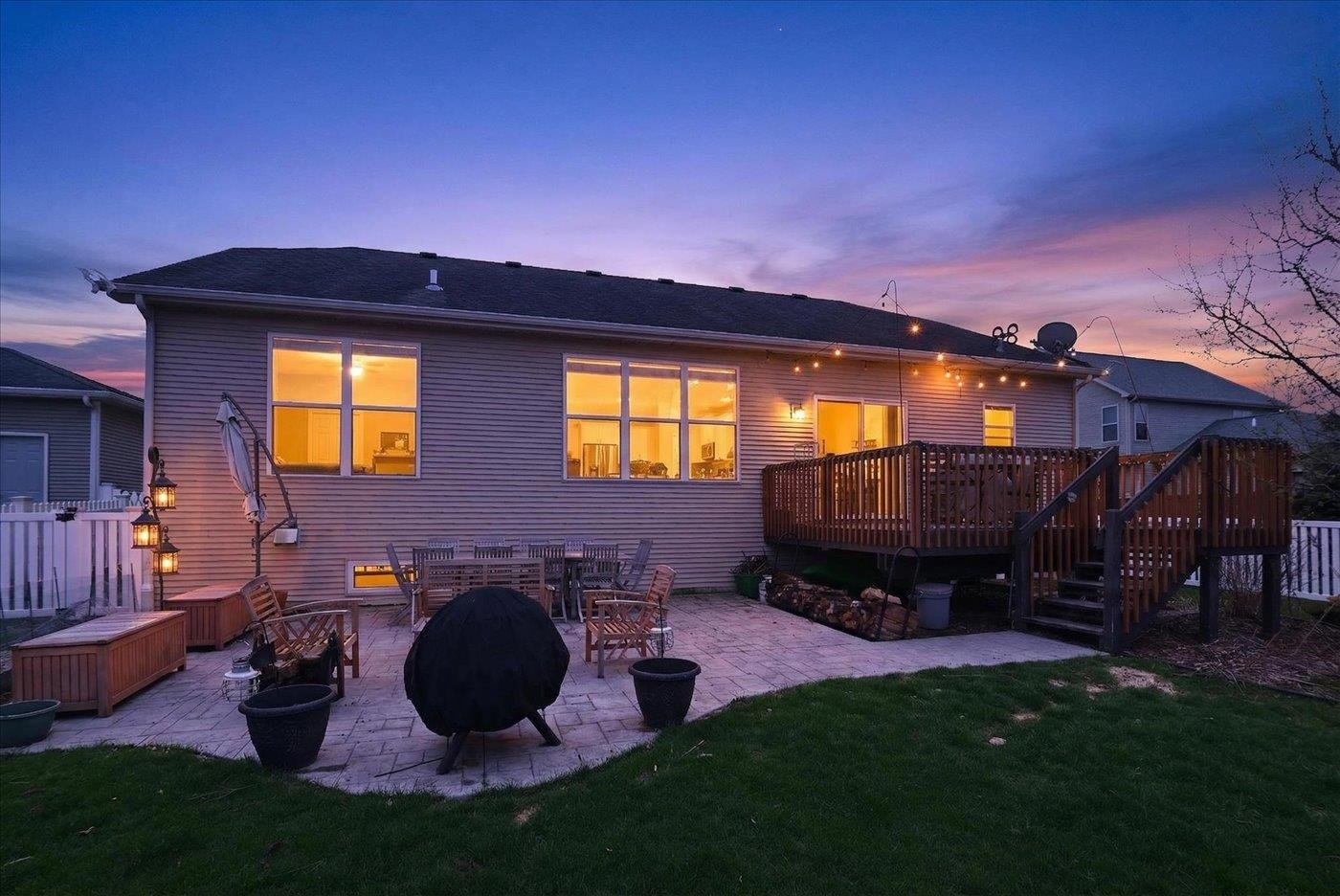 2674 Sweet Sparrow Place Sun Prairie, WI 53590 - Photo 11 of 58