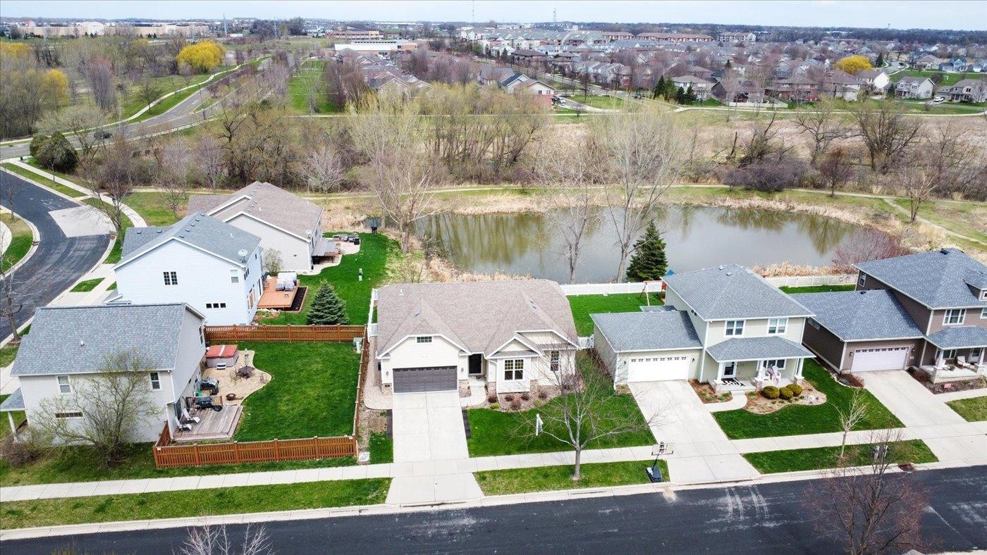 2674 Sweet Sparrow Place Sun Prairie, WI 53590 - Photo 5 of 58