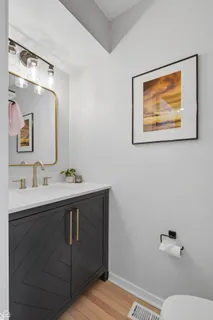 $1,175,000 | 1616 North Hudson Avenue, Unit 5, Chicago, IL 60614