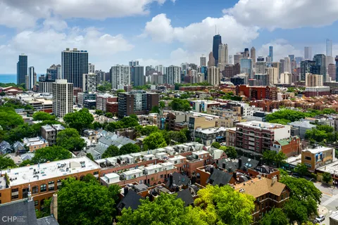 $1,175,000 | 1616 North Hudson Avenue, Unit 5, Chicago, IL 60614