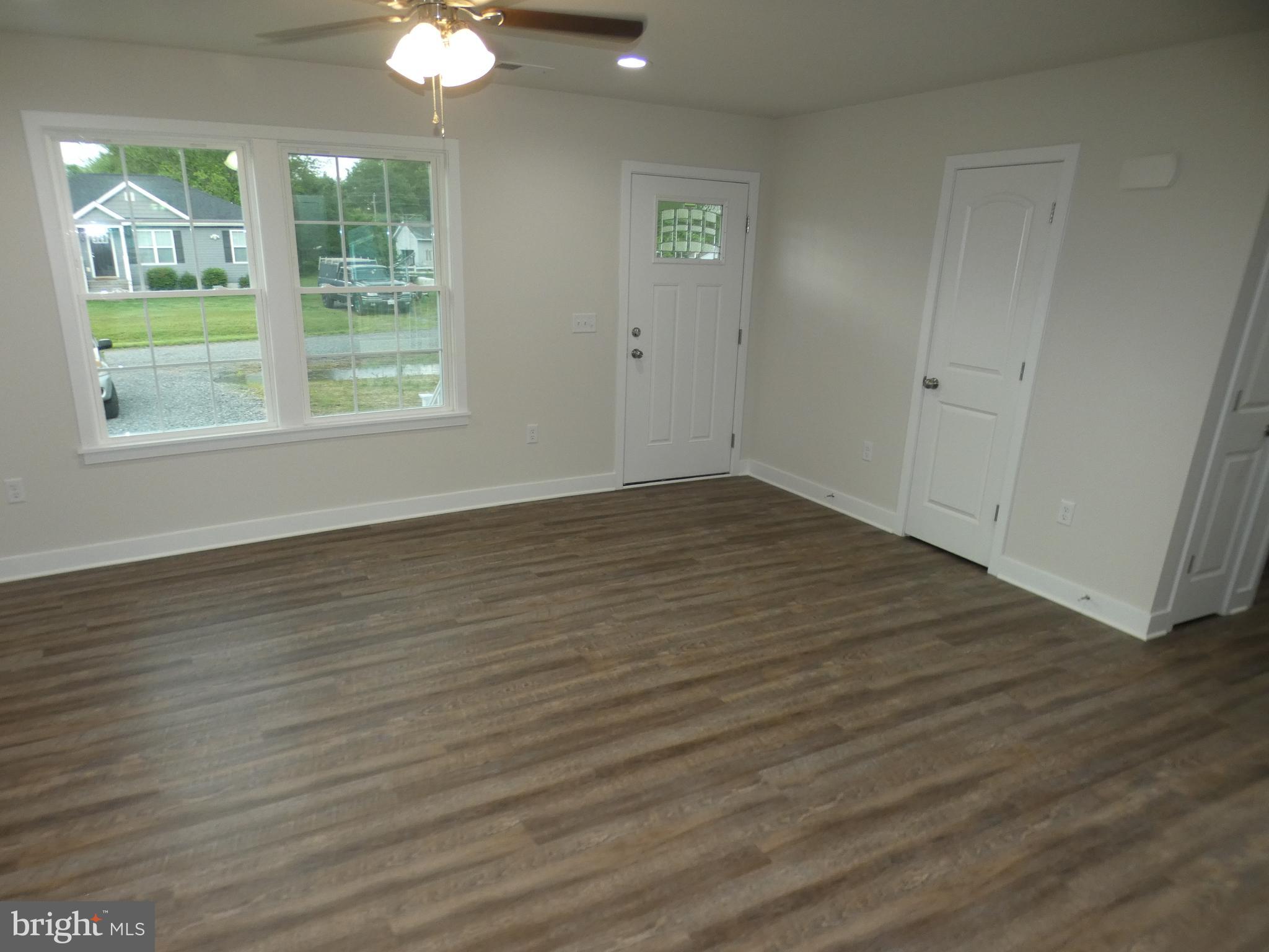 65 Columbia Road Colonial Beach, VA 22443 - Photo 3 of 30 Gallery Image 3
