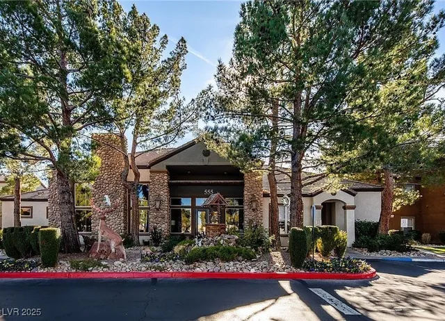 $1,450 | 555 East Silverado Ranch Boulevard, Unit 1100, Las Vegas, NV 89183