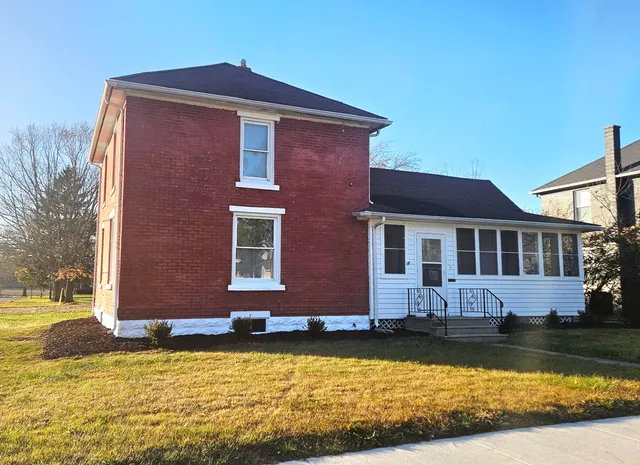 $369,000 | 616 Magnolia Street, Three Oaks, MI 49128