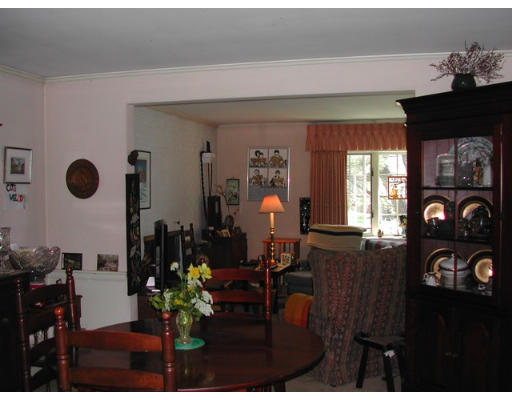 44 Windemere Road Wellesley, MA 02481 - Photo 4 of 6 Gallery Image 4