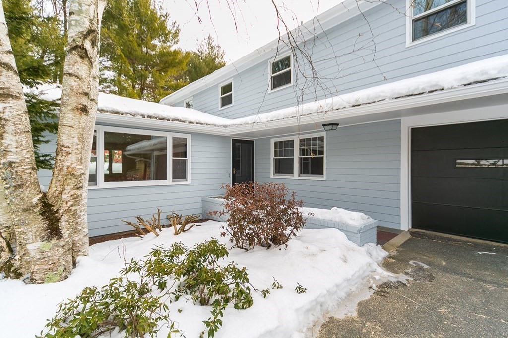 124 Everett Street Natick, MA 01760 - Photo 3 of 33