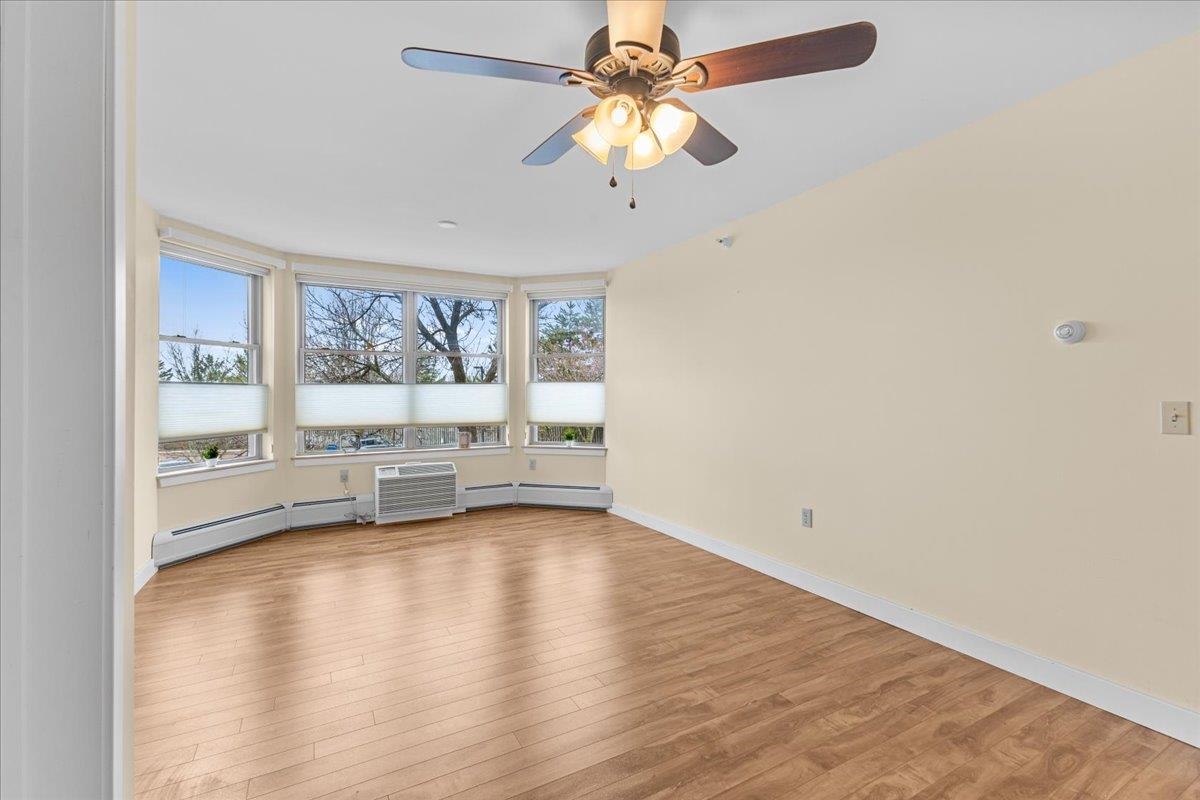 409 Farrell Street, Unit 203 South Burlington, VT 05403 - Photo 12 of 28