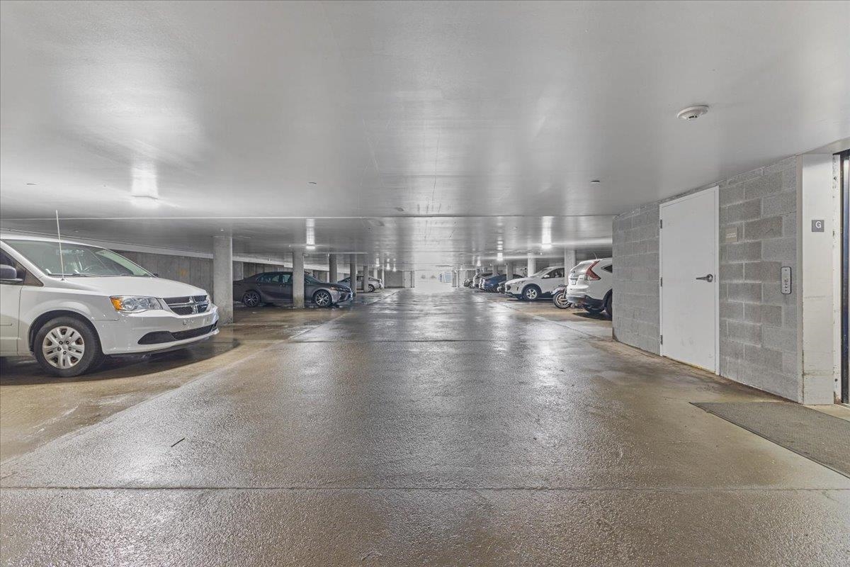 409 Farrell Street, Unit 203 South Burlington, VT 05403 - Photo 26 of 28