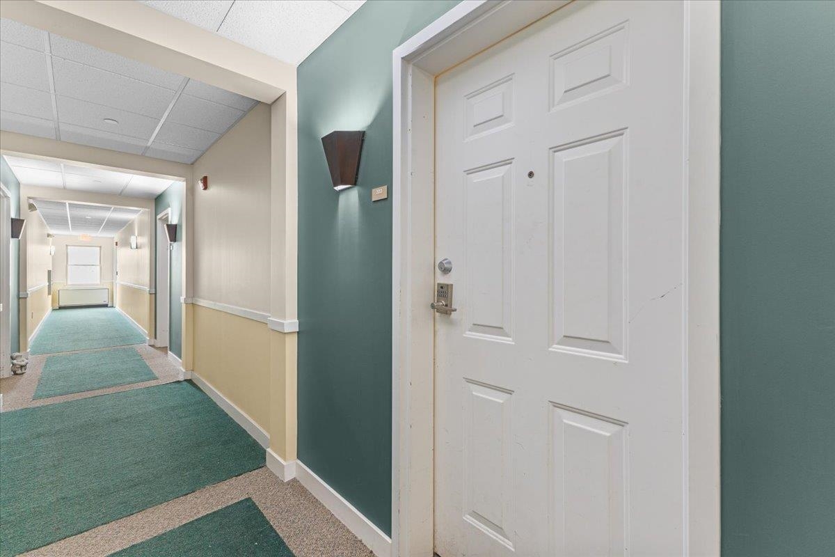 409 Farrell Street, Unit 203 South Burlington, VT 05403 - Photo 5 of 28