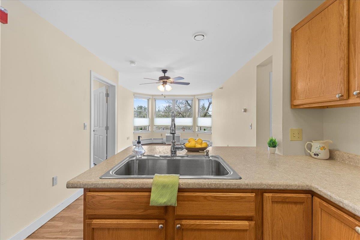 409 Farrell Street, Unit 203 South Burlington, VT 05403 - Photo 8 of 28