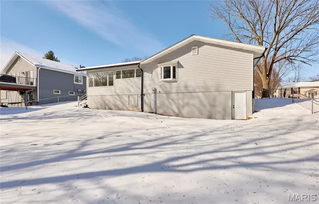 $340,000 | 17 Christine Drive, St. Peters, MO 63376