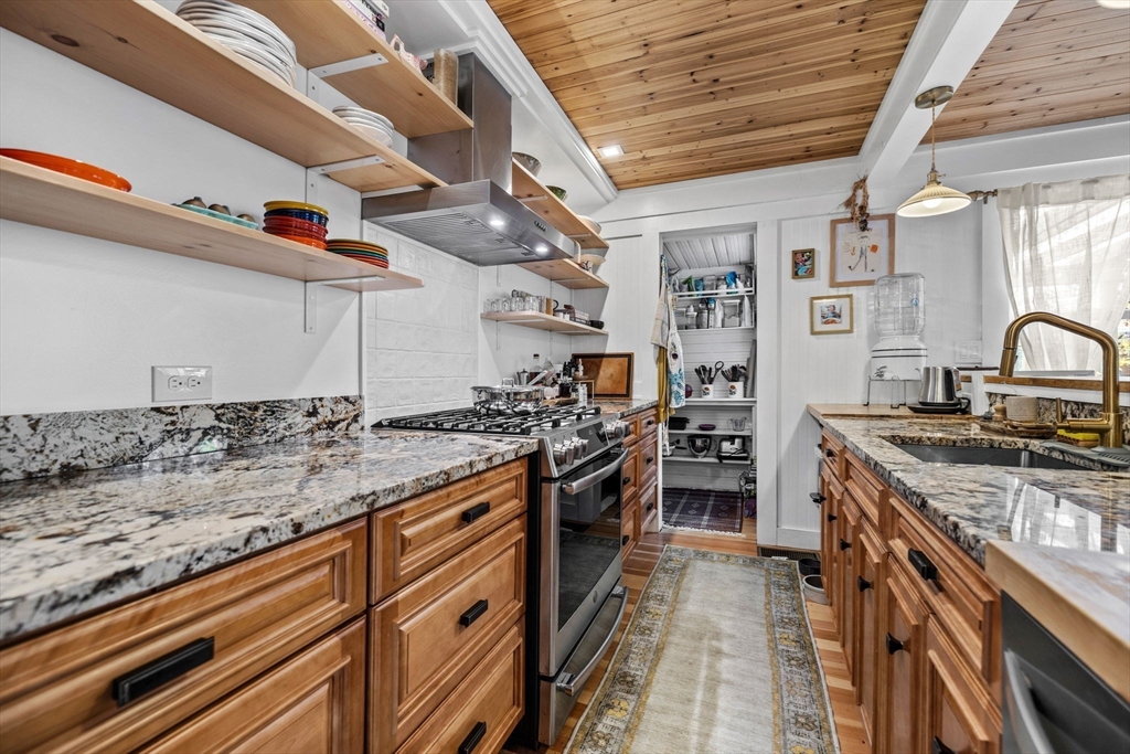 72-74 Butler Street, Unit 2 Salem, MA 01970 - Photo 9 of 42