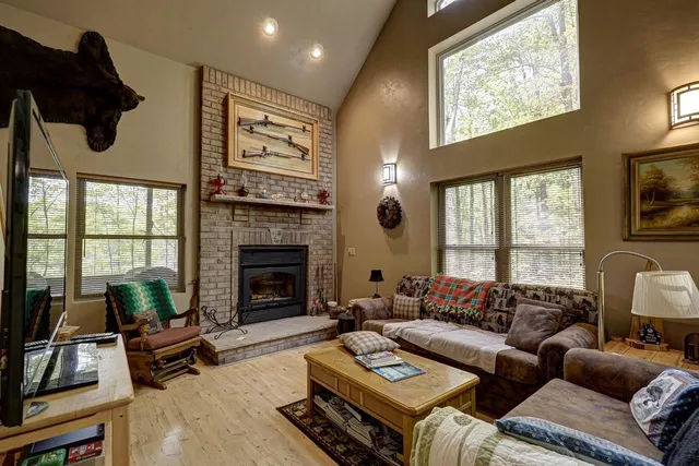 $549,900 | 6883 Little Long Lk Lane, Wabeno, WI 54566