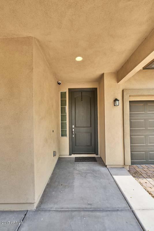 1539 East Apollo Road Phoenix, AZ 85042 - Photo 4 of 42 Front Entry