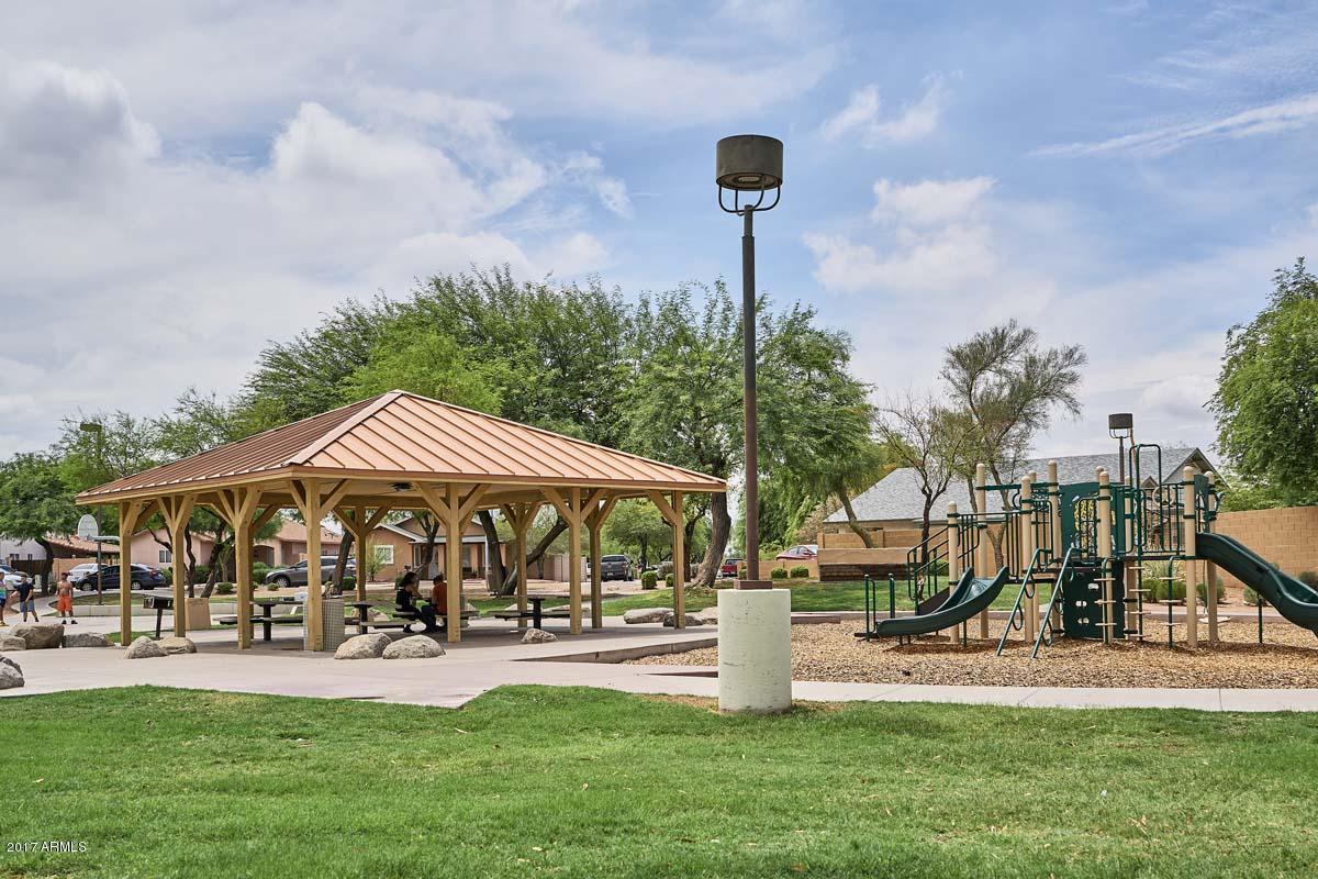 1539 East Apollo Road Phoenix, AZ 85042 - Photo 42 of 42 Common Area-Park PIcnic and Playground
