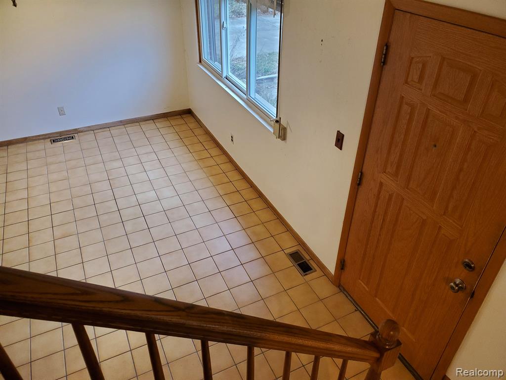 26289 Power Road Farmington Hills, MI 48334 - Photo 26 of 63
