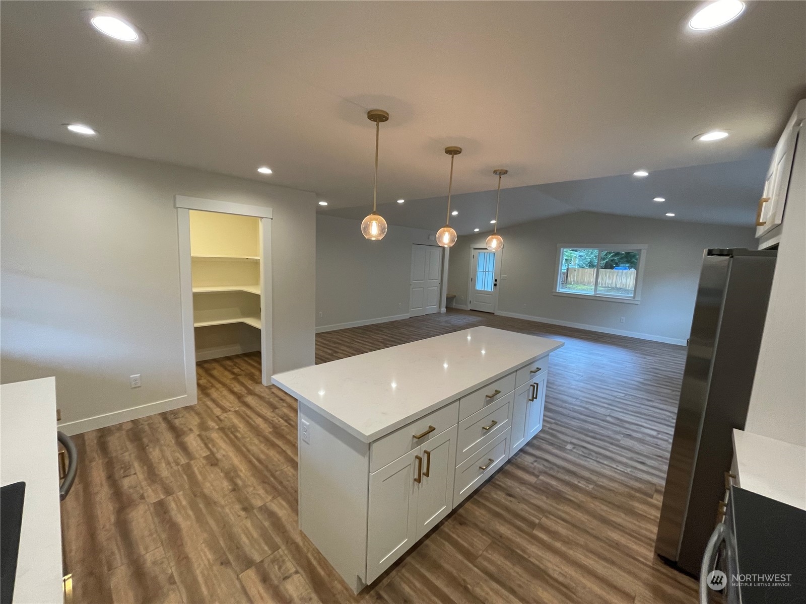 6173 Shamrock Road Maple Falls, WA 98266 - Photo 12 of 14 Gallery Image 12