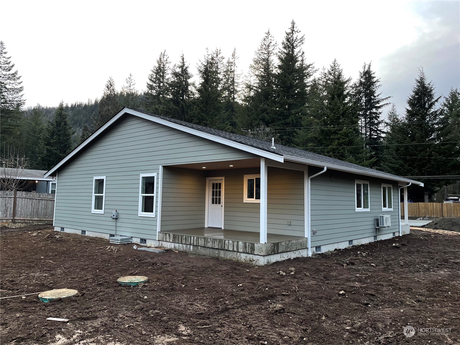 6173 Shamrock Road Maple Falls, WA 98266 - Photo 3 of 14 Gallery Image 3