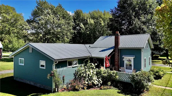 $249,000 | 283 East Joseph Street, Cape Vincent, NY 13618
