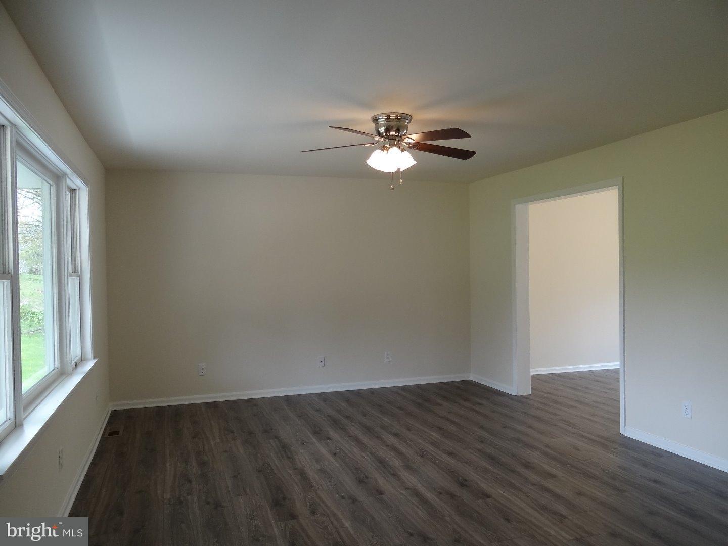 704 North Manor Road Elverson, PA 19520 - Photo 11 of 25 Living Room