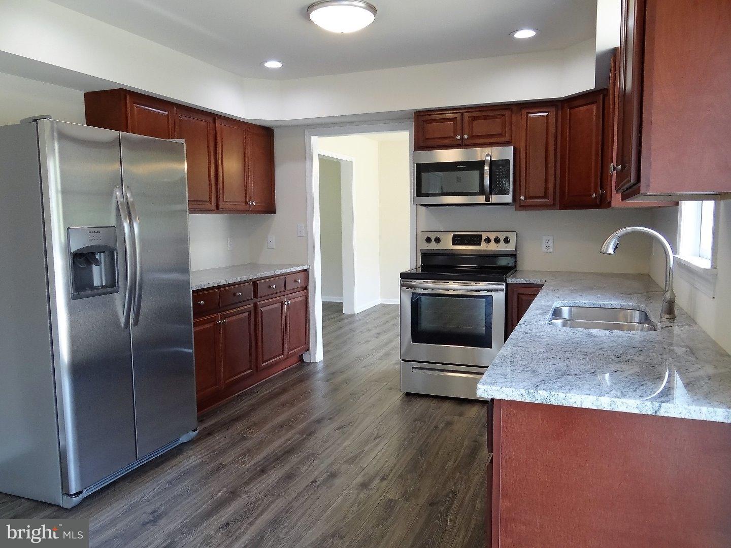 704 North Manor Road Elverson, PA 19520 - Photo 5 of 25 Kitchen