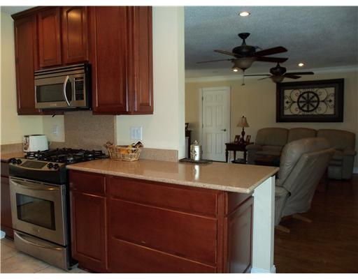 3237 Irish Bend Road Kenner, LA 70065 - Photo 4 of 12 Gallery Image 4