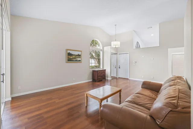 $425,000 | 8958 Southeast Riverfront Terrace, Jupiter, FL 33469