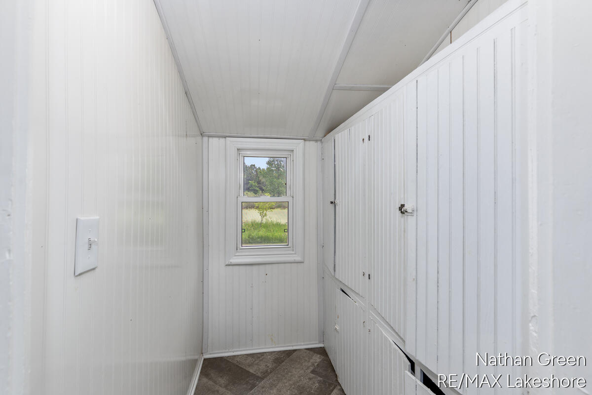 2122 Coats Grove Road Hastings, MI 49058 - Photo 16 of 36