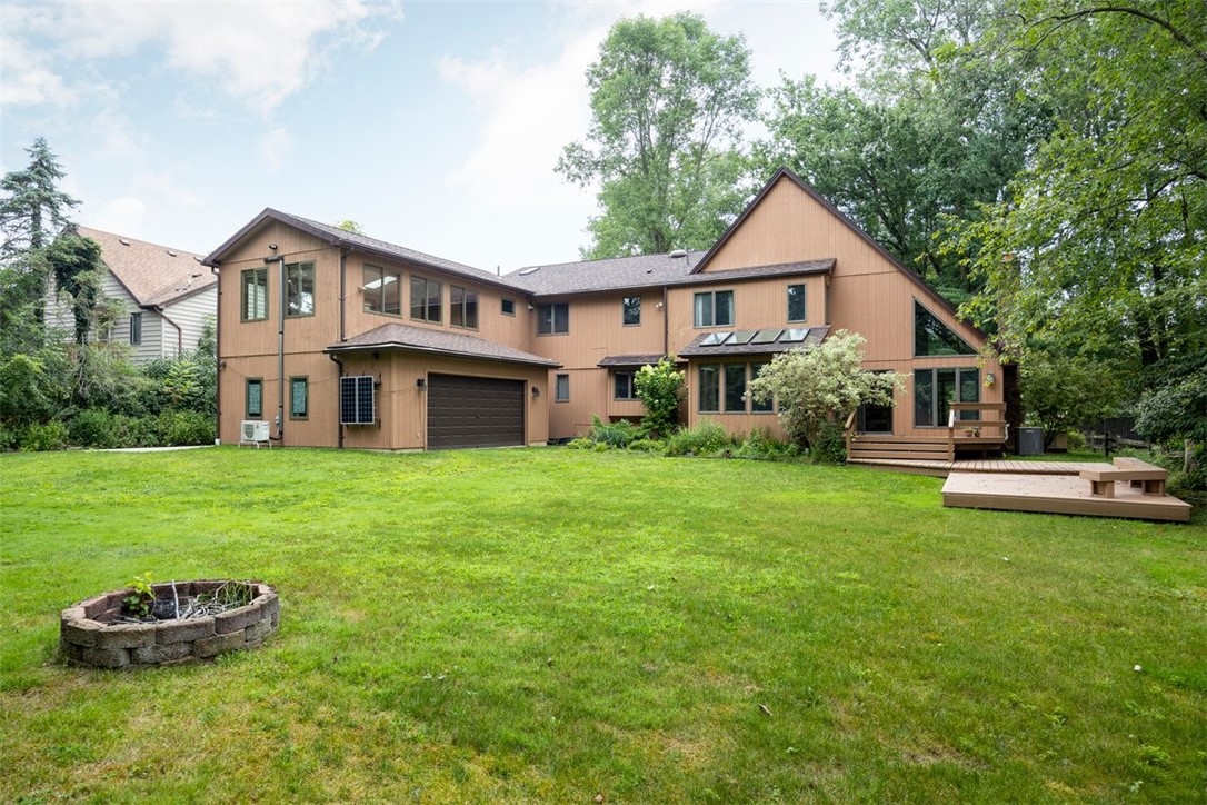 31 Buttonwood Lane Amherst, NY 14051 - Photo 29 of 33 Exterior back