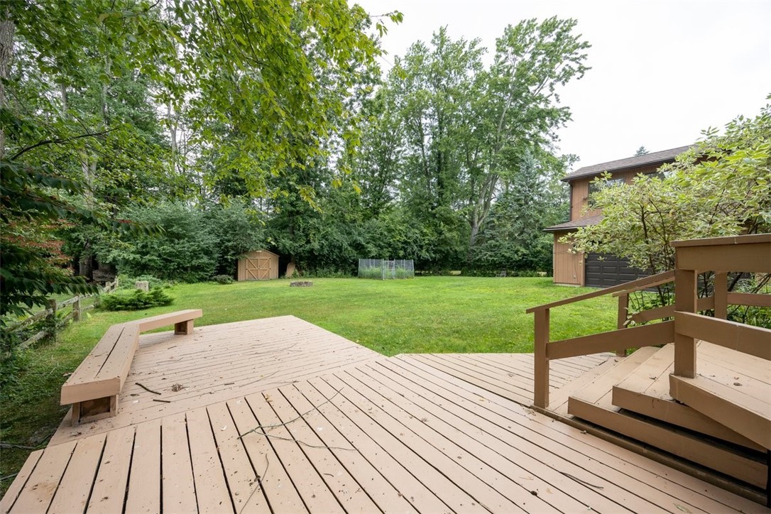 31 Buttonwood Lane Amherst, NY 14051 - Photo 32 of 33 Deck