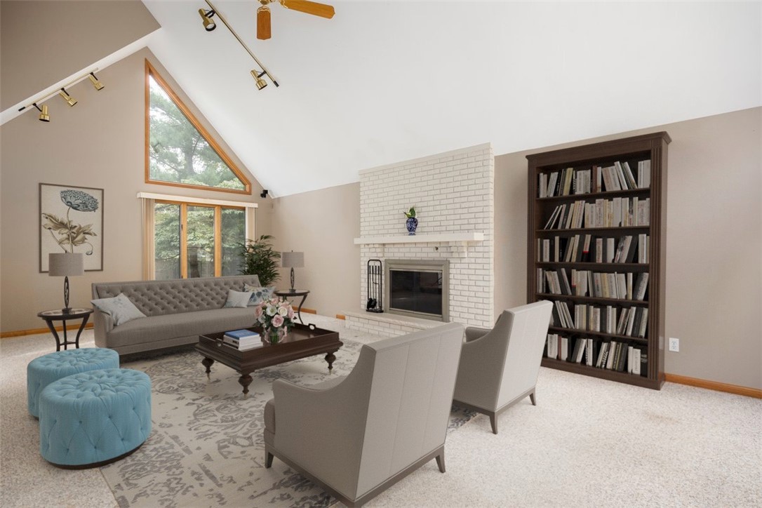 31 Buttonwood Lane Amherst, NY 14051 - Photo 4 of 33 Living room