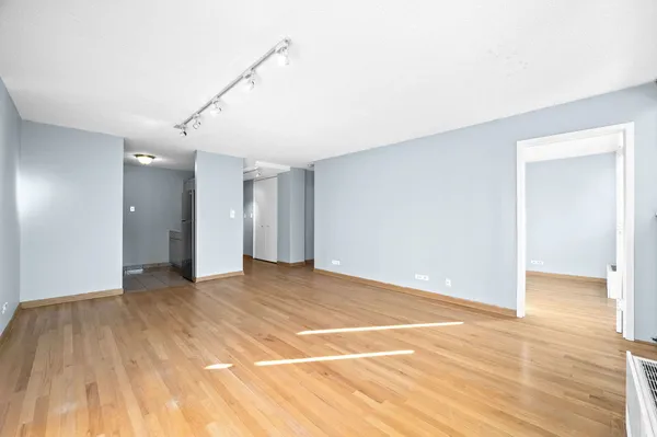$2,150 | 30 East Division Street, Unit 14C, Chicago, IL 60610