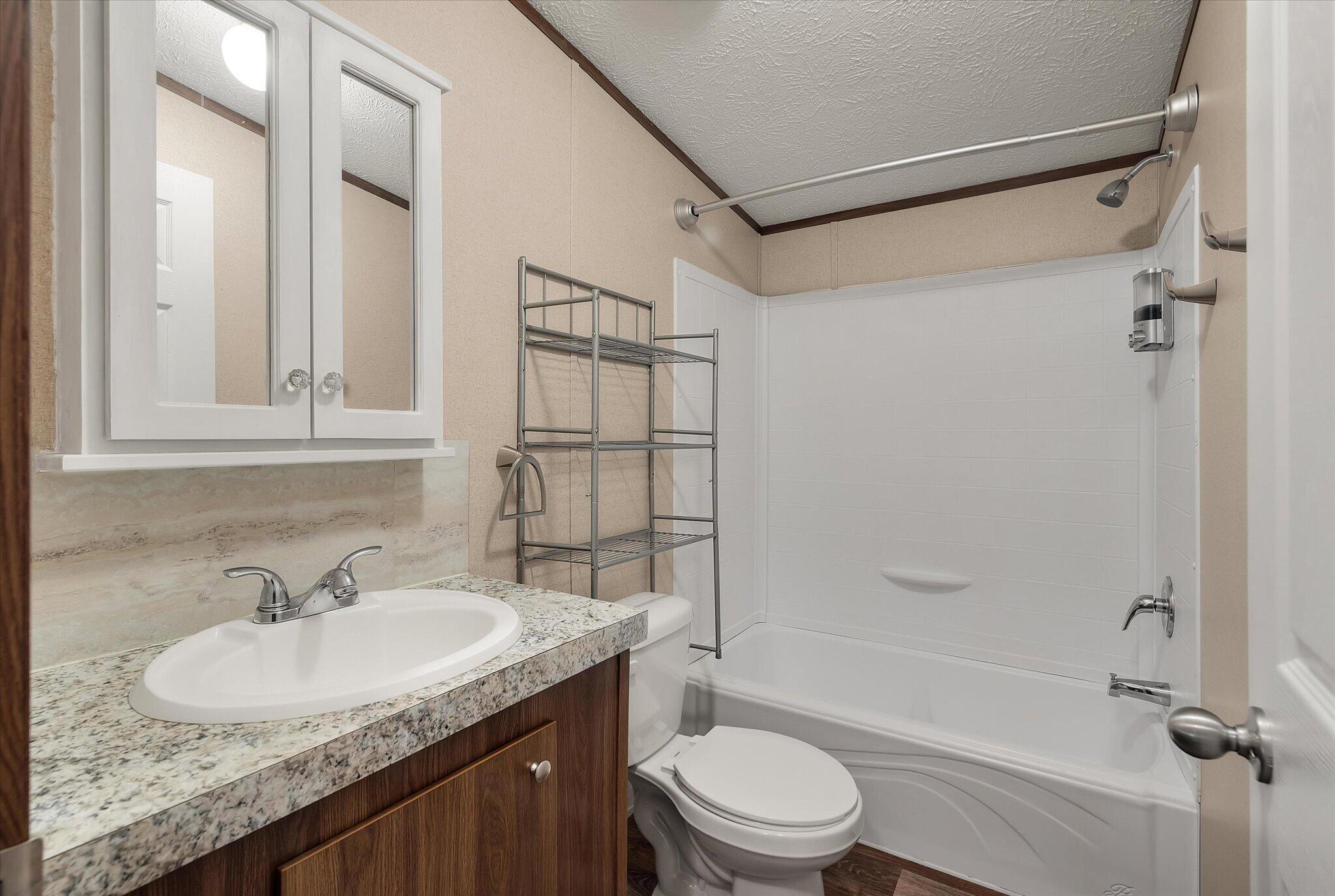 4822 Highway 41 Huger, SC 29450 - Photo 23 of 31 Full Bathroom