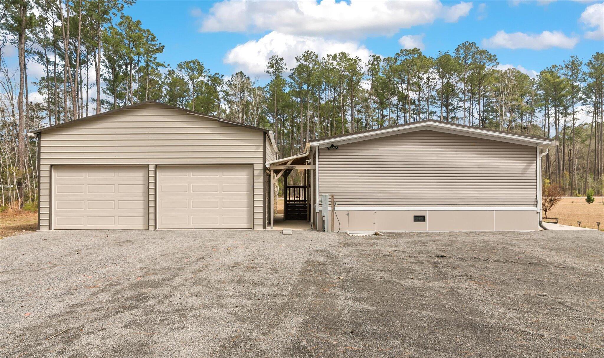 4822 Highway 41 Huger, SC 29450 - Photo 26 of 31 30 x 30 Garage