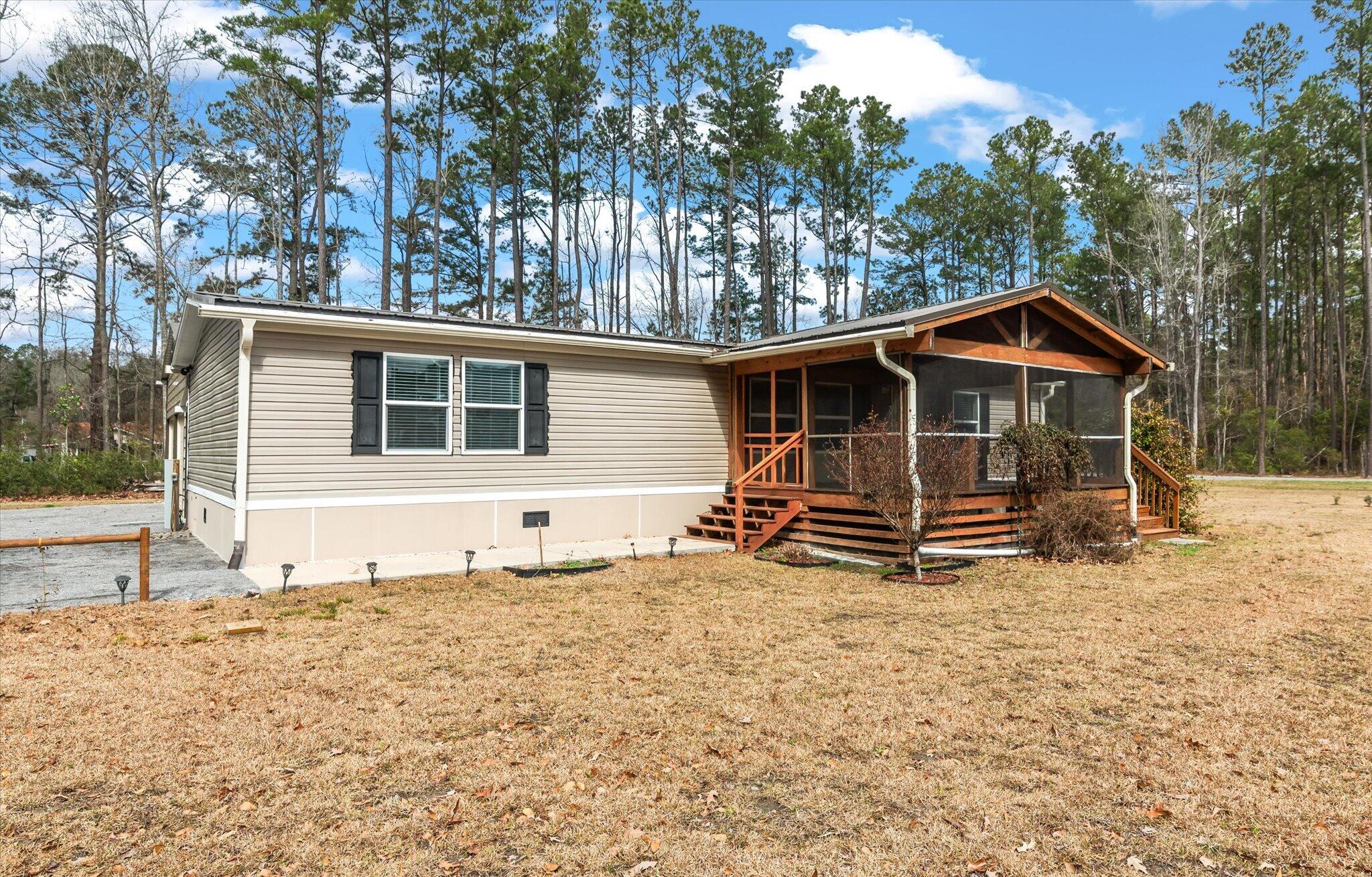 4822 Highway 41 Huger, SC 29450 - Photo 4 of 31 Exterior View