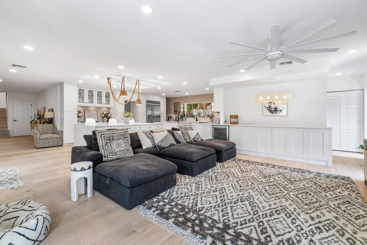 783 Toledo Drive Boca Raton, FL 33432 - Photo 17 of 57 018-783ToledoDrive-BocaRaton-FL-33432-SM
