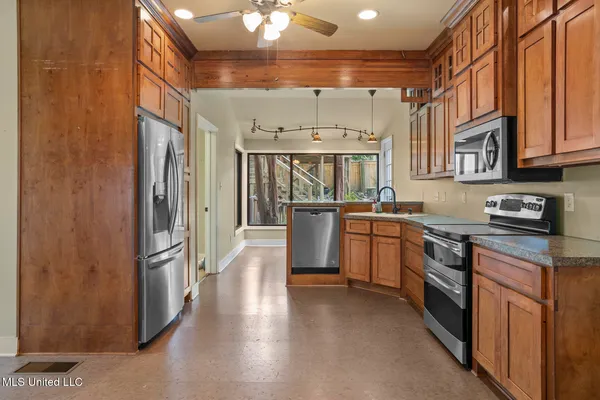 $375,000 | 625 Pennsylvania Avenue, Jackson, MS 39216