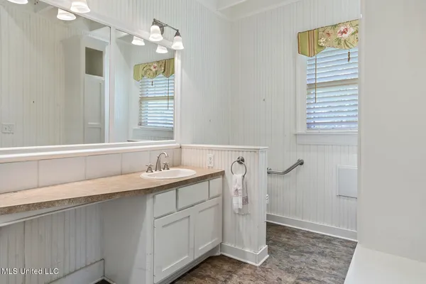 $375,000 | 625 Pennsylvania Avenue, Jackson, MS 39216